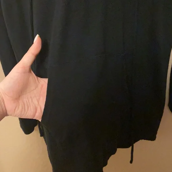 Long sleeve shirt with hoodie - Picture 2 of 3